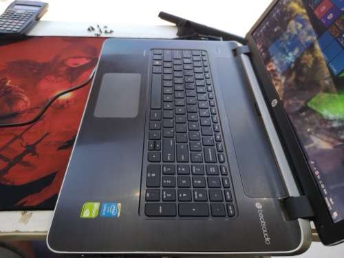 *MASSIVE 17" HP PAVILION 17*BEATS AUDIO*i5-4210U*NVIDIA 820M*8GB RAM*1000GB*HD+*
